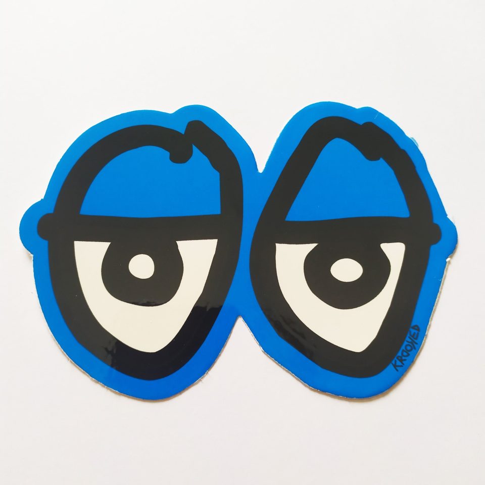 Krooked Eyes stickerdoll Sticker - Blue. 8.5cm